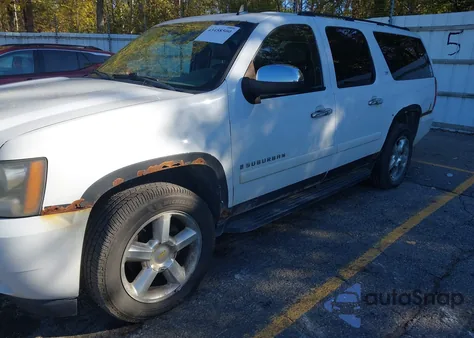 2008 Chevrolet Suburban 1500 Ltz из США, поврежденный, VIN 1GNFK16368J215245